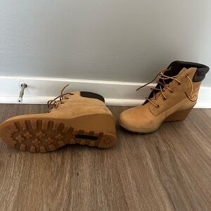 Timberland Tan Lace Up Boots for Women